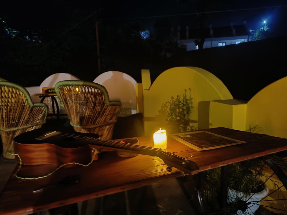 Hobbit House Hostel Rishīkesh Eksteriør bilde
