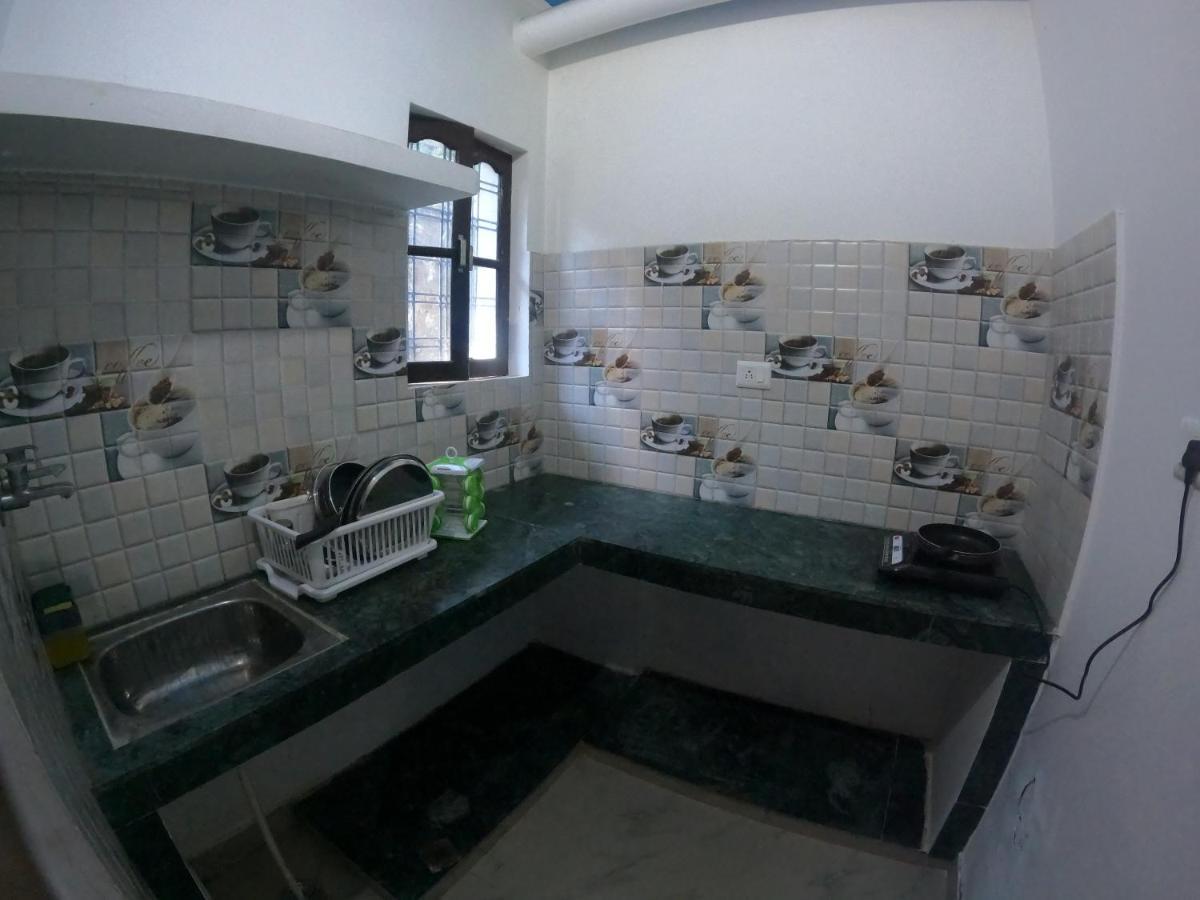 Hobbit House Hostel Rishīkesh Eksteriør bilde