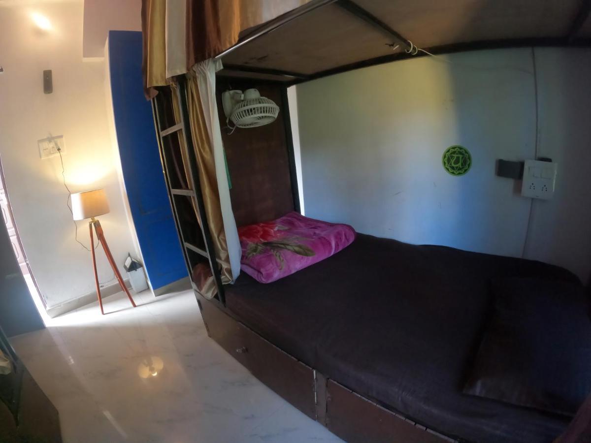 Hobbit House Hostel Rishīkesh Eksteriør bilde